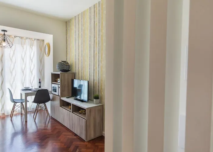 Bairrus - Duque * Lisboa