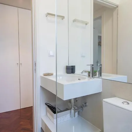 Apartamento Bairrus - Duque Lisboa